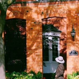 Meet your Posher, Catherine